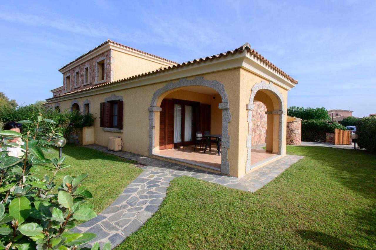 Ville Del Mar San Teodoro  Exterior photo
