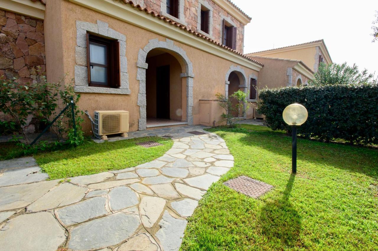 Ville Del Mar San Teodoro  Exterior photo