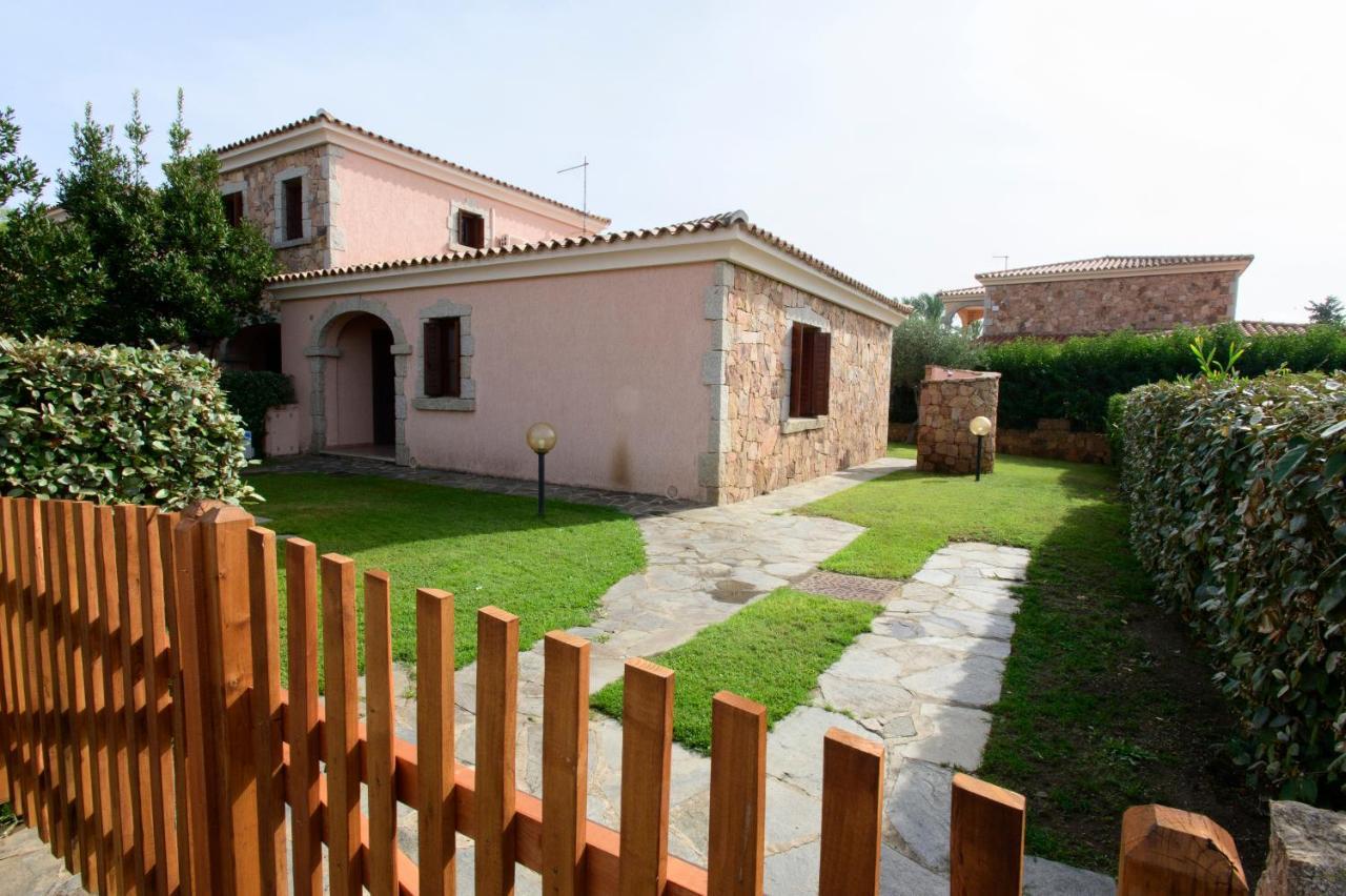 Ville Del Mar San Teodoro  Exterior photo