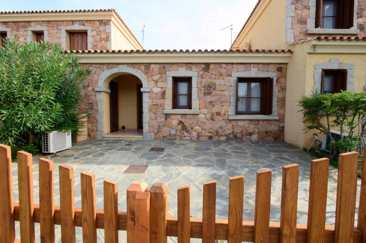 Ville Del Mar San Teodoro  Exterior photo