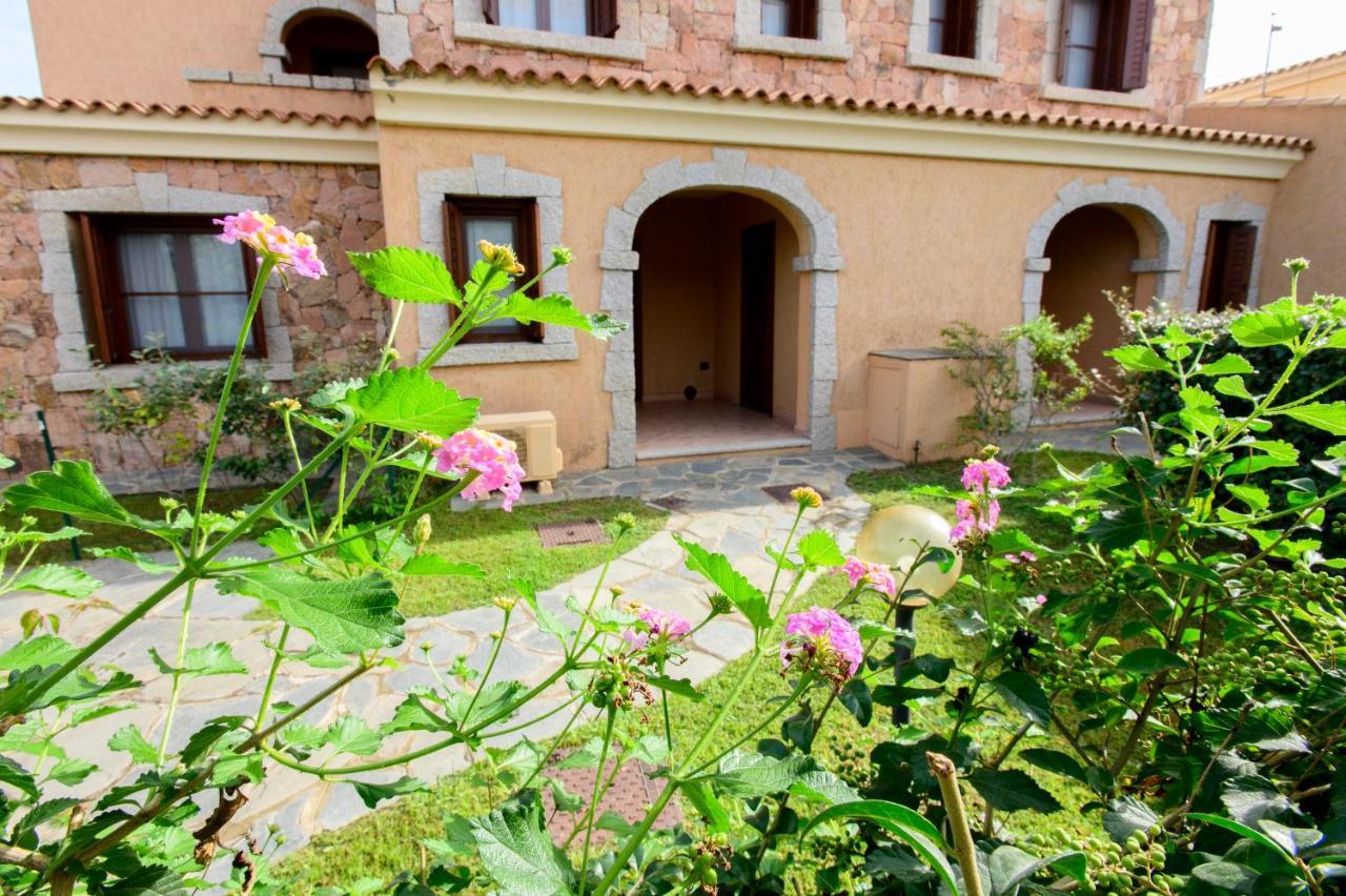 Ville Del Mar San Teodoro  Exterior photo
