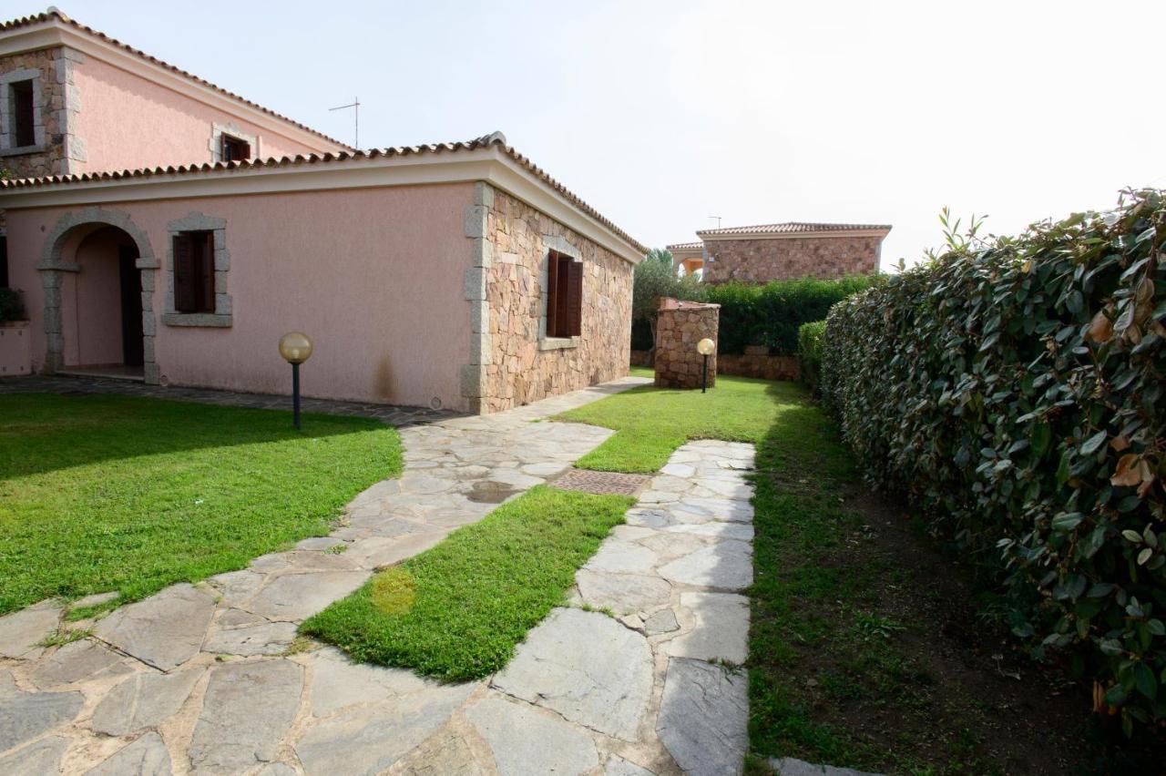 Ville Del Mar San Teodoro  Exterior photo
