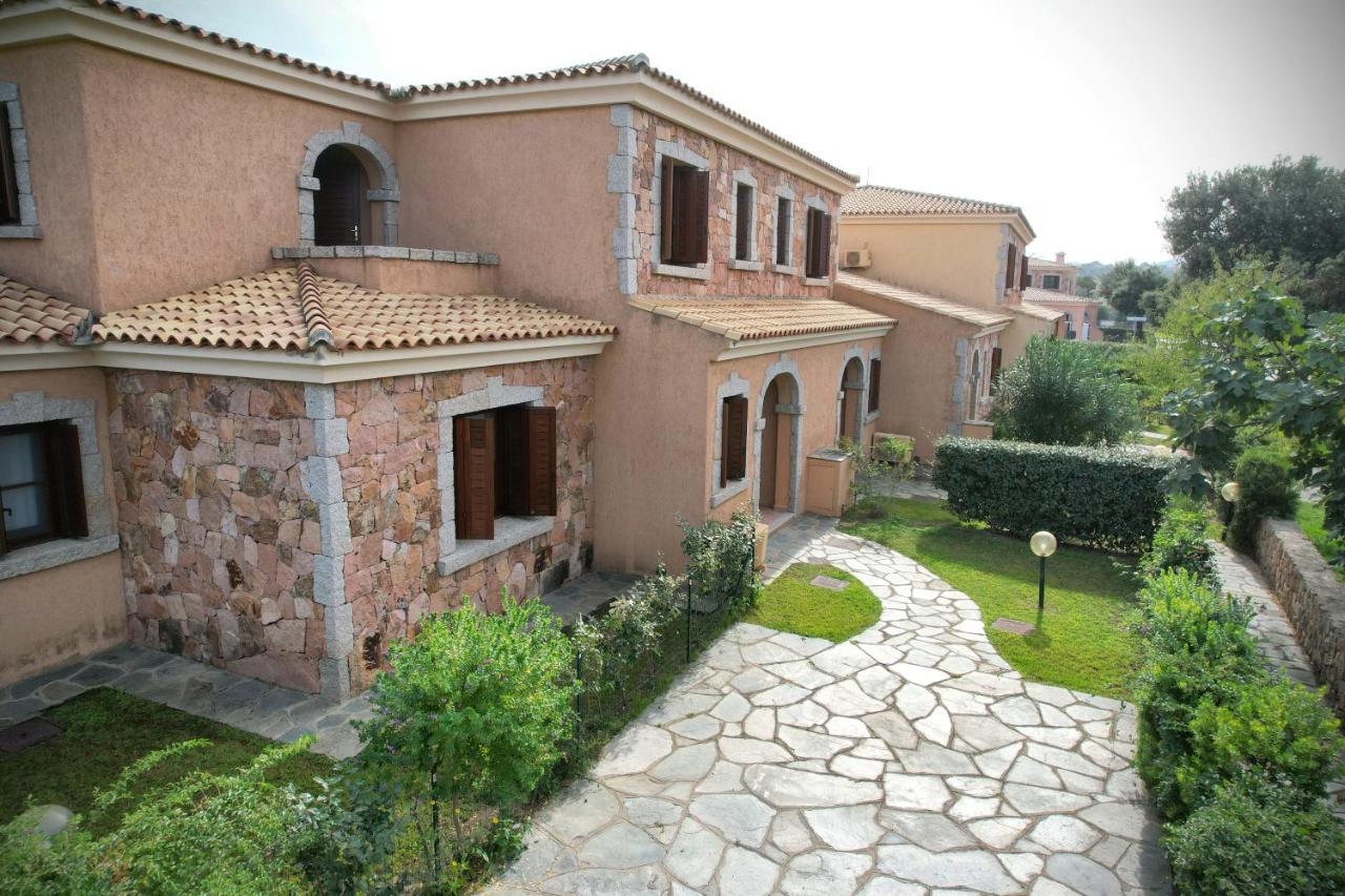 Ville Del Mar San Teodoro  Exterior photo