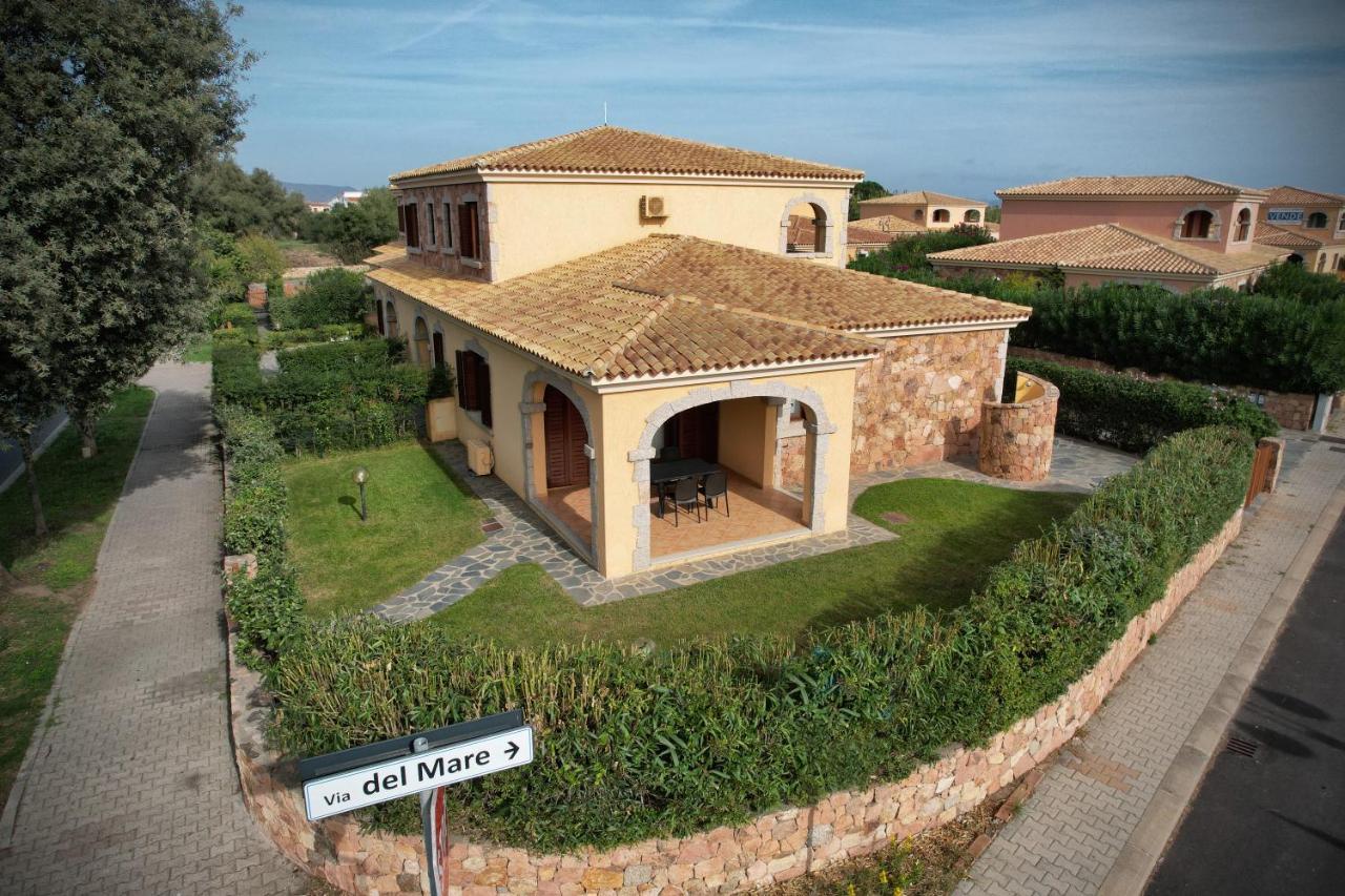 Ville Del Mar San Teodoro  Exterior photo